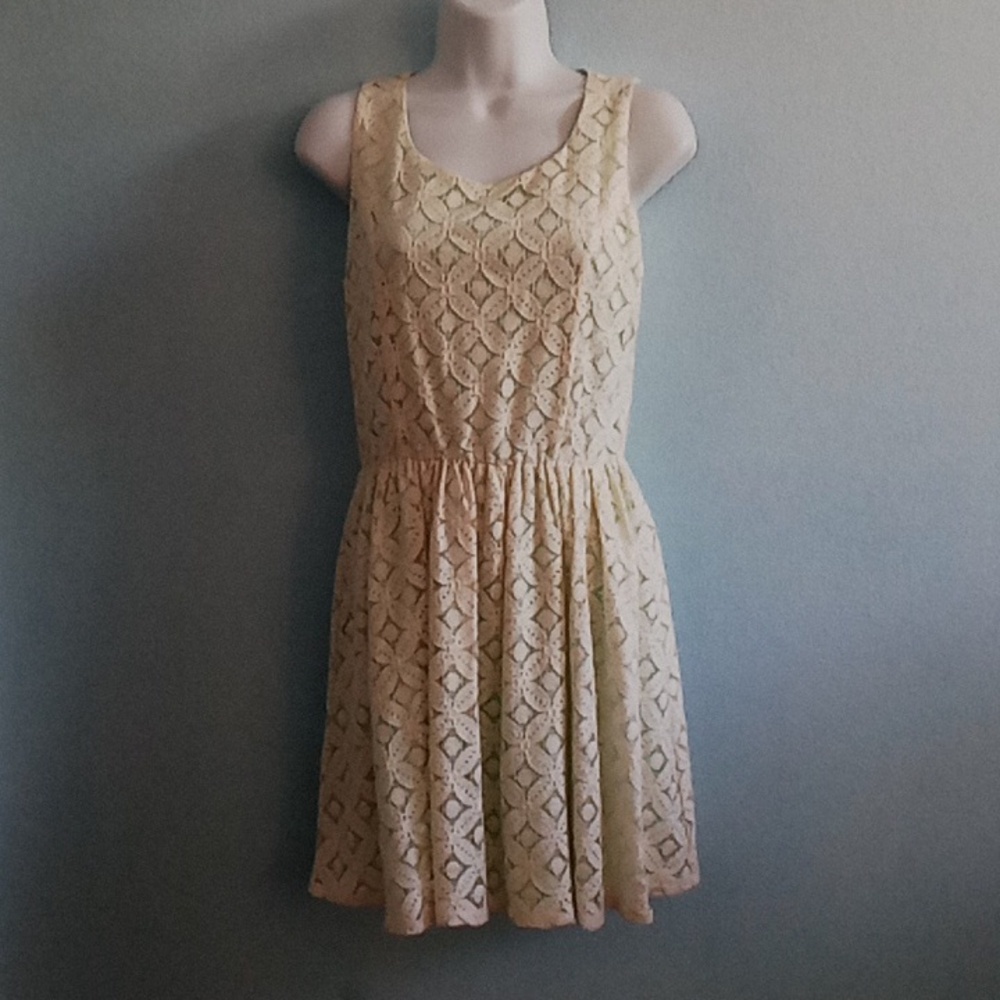 Women's Lila White Lace Dress